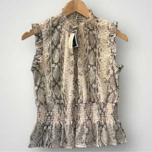 Beautiful blouse NWT!!!